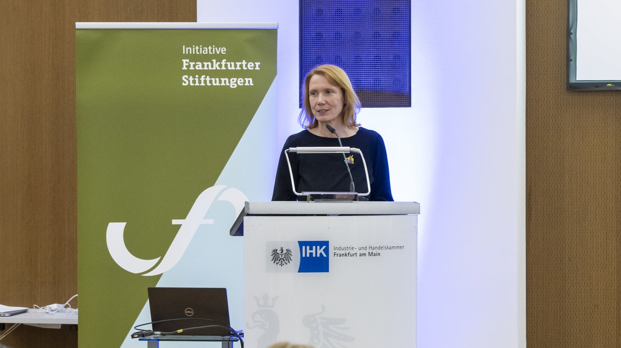 Astrid Kießling-Taskin Begrüßung Frankfurter Stiftungstag 2022 / Foto: Initiative Frankfurter Stiftungen